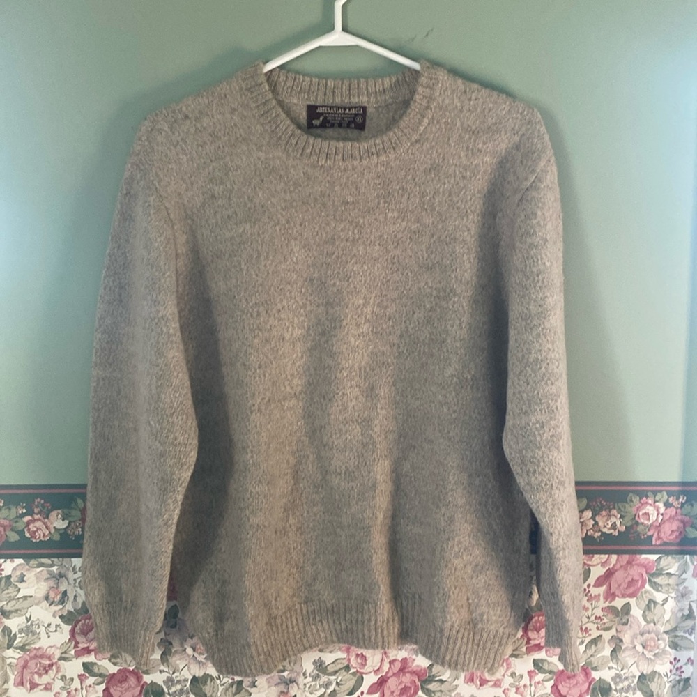 100% baby alpaca sweater…xl